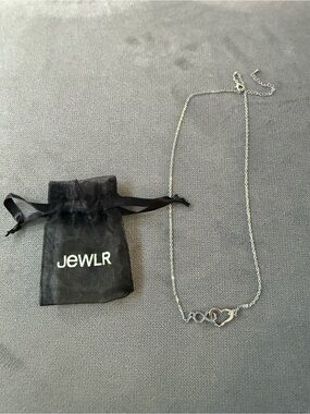 Silver Heart Link Necklace - Silver